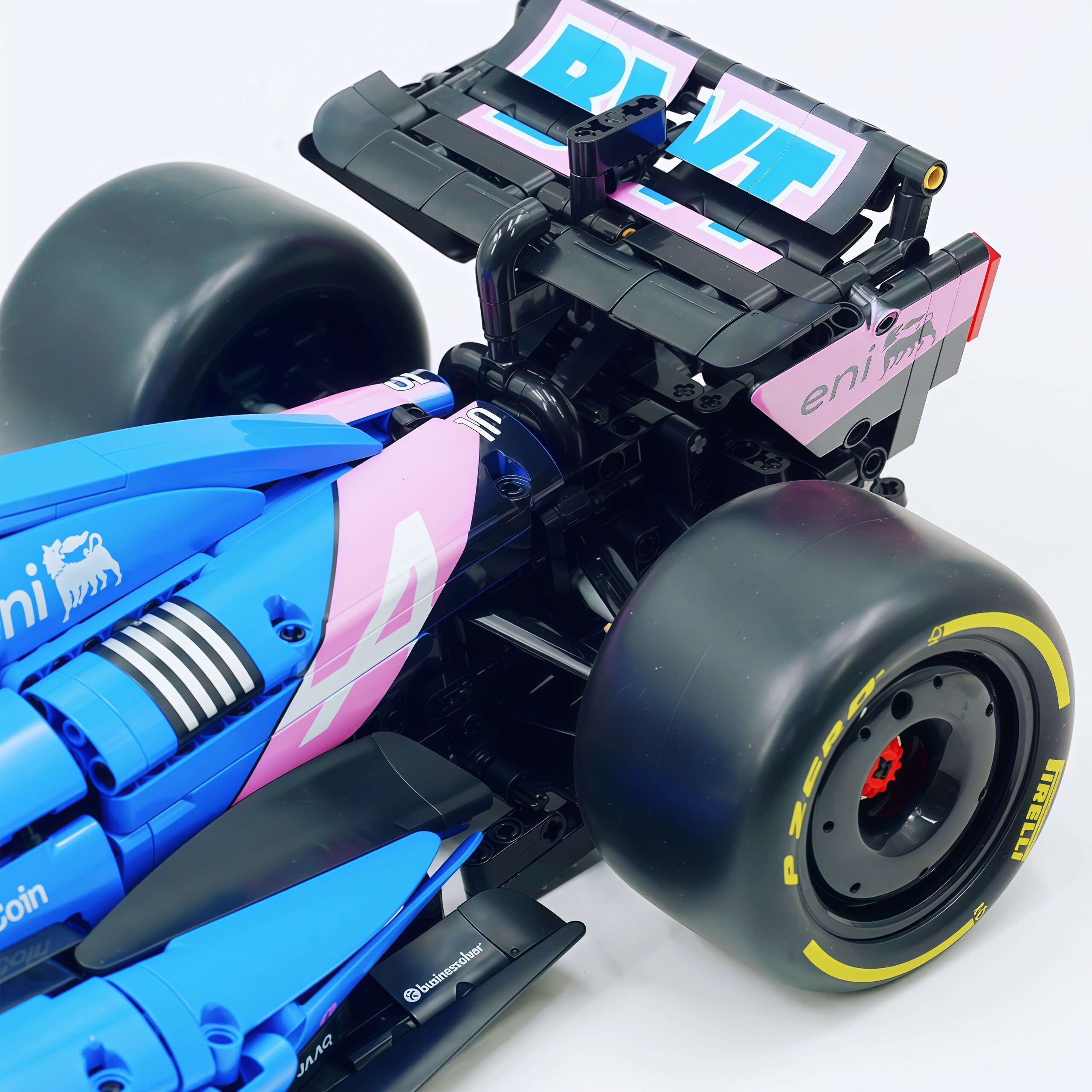 1:8 BWT Alpine Formula One Team Car | Official Licensed Grand Prix Machine | 2172 PCS - BAV BRICK