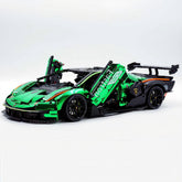 1:8 La Lamborghini Essenza SCV12 Ultime, Édition Limitée Vert Miroir (4100+ exemplaires)