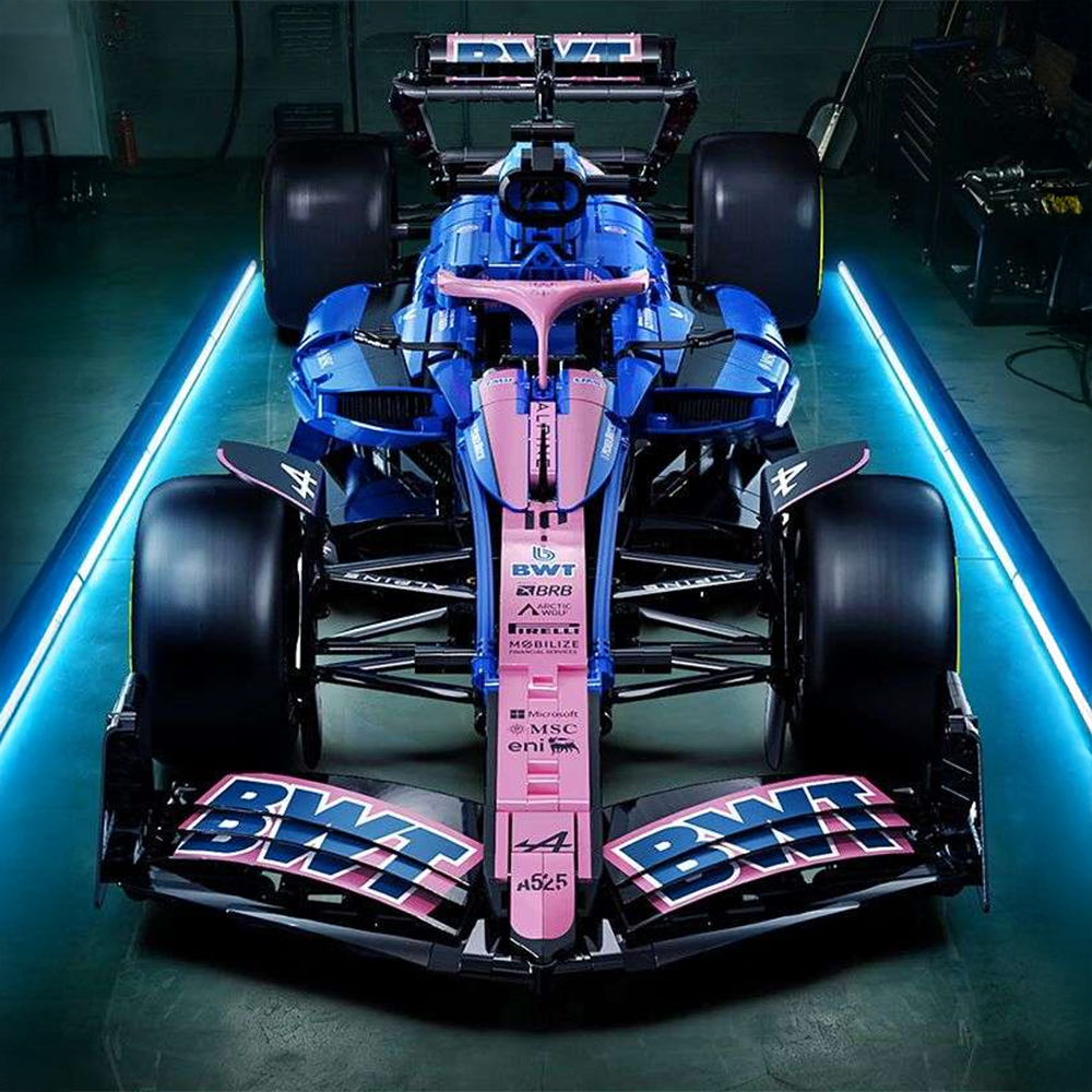 1:8 BWT Alpine Formula One Team Car | Official Licensed Grand Prix Machine | 2172 PCS - BAV BRICK