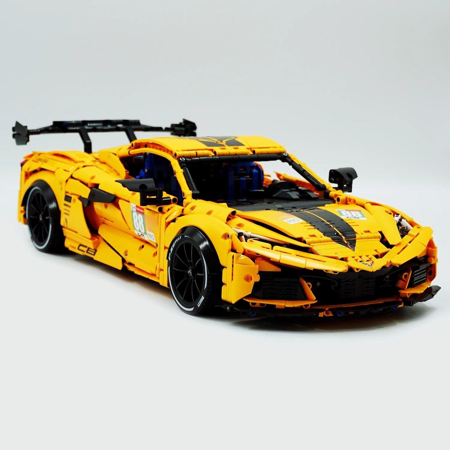 1: 8 Corvette C8 Supercar Building Sets with Remote Control, Electric lift tail, Electric Lifting Chassis, Electric Door (3788 Pcs) - BAV BRICK