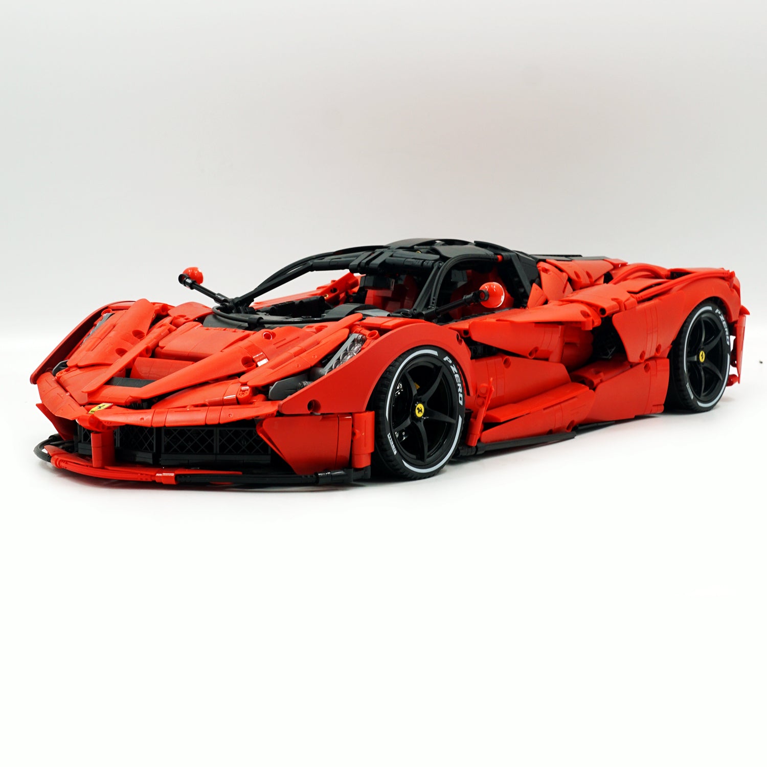 1: 8 LaFerrari C6 Sportcar Building Set, Fully Detailed Simulation, The Ultimate Collectible, None-Remote Controlled (4739Pcs) - BAV BRICK