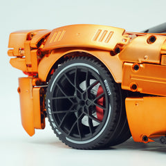 El superdeportivo Pagani Utopia definitivo a escala 1:8 | Edición limitada V12 italiano exótico dorado champán (3314 piezas)