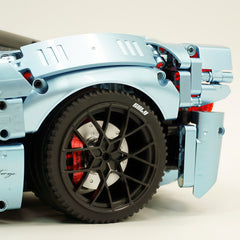 1:8 The Ultimate Pagani Utopia Supercar | Customized Electroplating Tiffany Blue V12 Italian Exotic (3314pcs)
