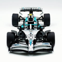 1:8 Mercedes-Benz Abu Dhabi W15 F1 Racing Car (1912 Pcs)