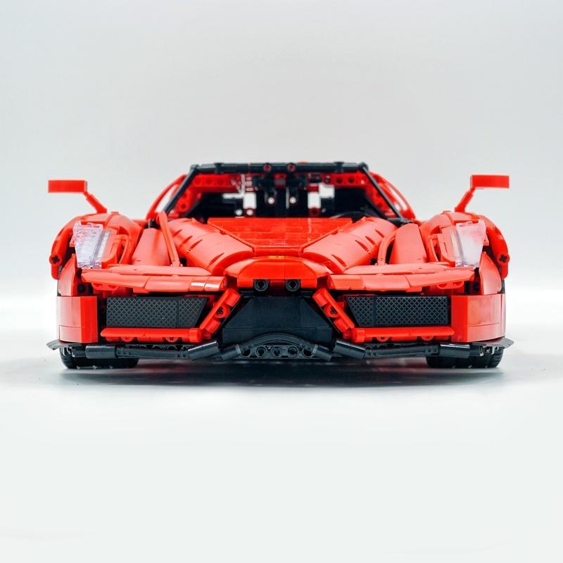 1:8 Rosso Edition Ferrari Enzo Hypercar (4301pcs)