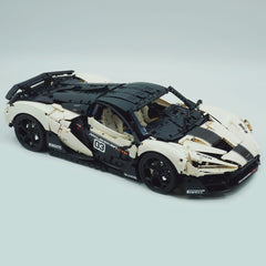 1:8 The Ultimate McLaren W1 | White Custom Edition | Shipped in Original Gift Box (4200+ PCS)