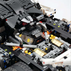 1: 8 The Ultimate McLaren P1 | White Custom Edition(3893 PCS)