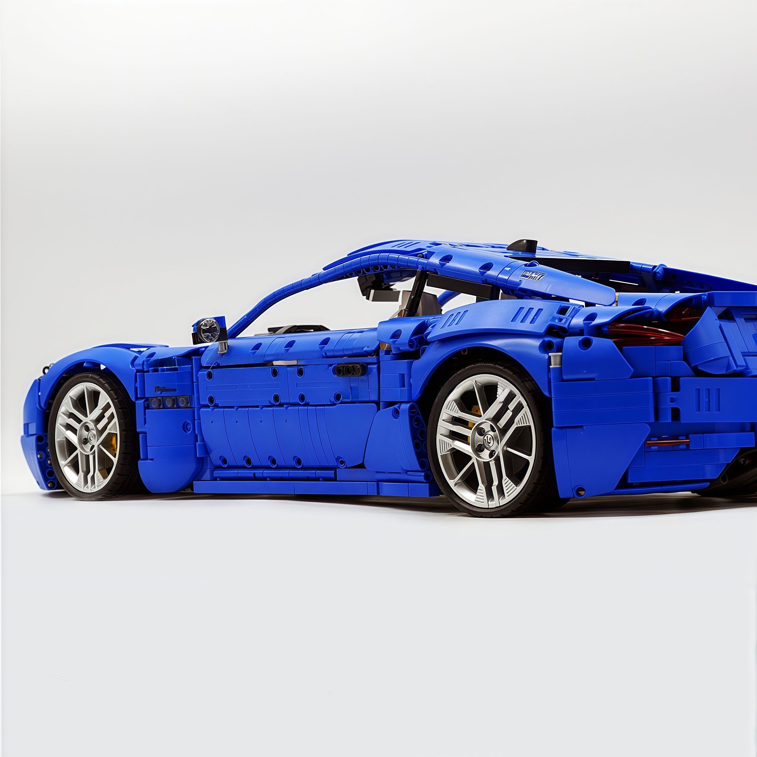 1:8 Officially Licensed Maserati GranTurismo (5400+ PCS)