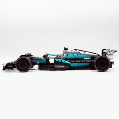 1:8 Mercedes-Benz Abu Dhabi W15 F1 Racing Car (1912 Pcs)