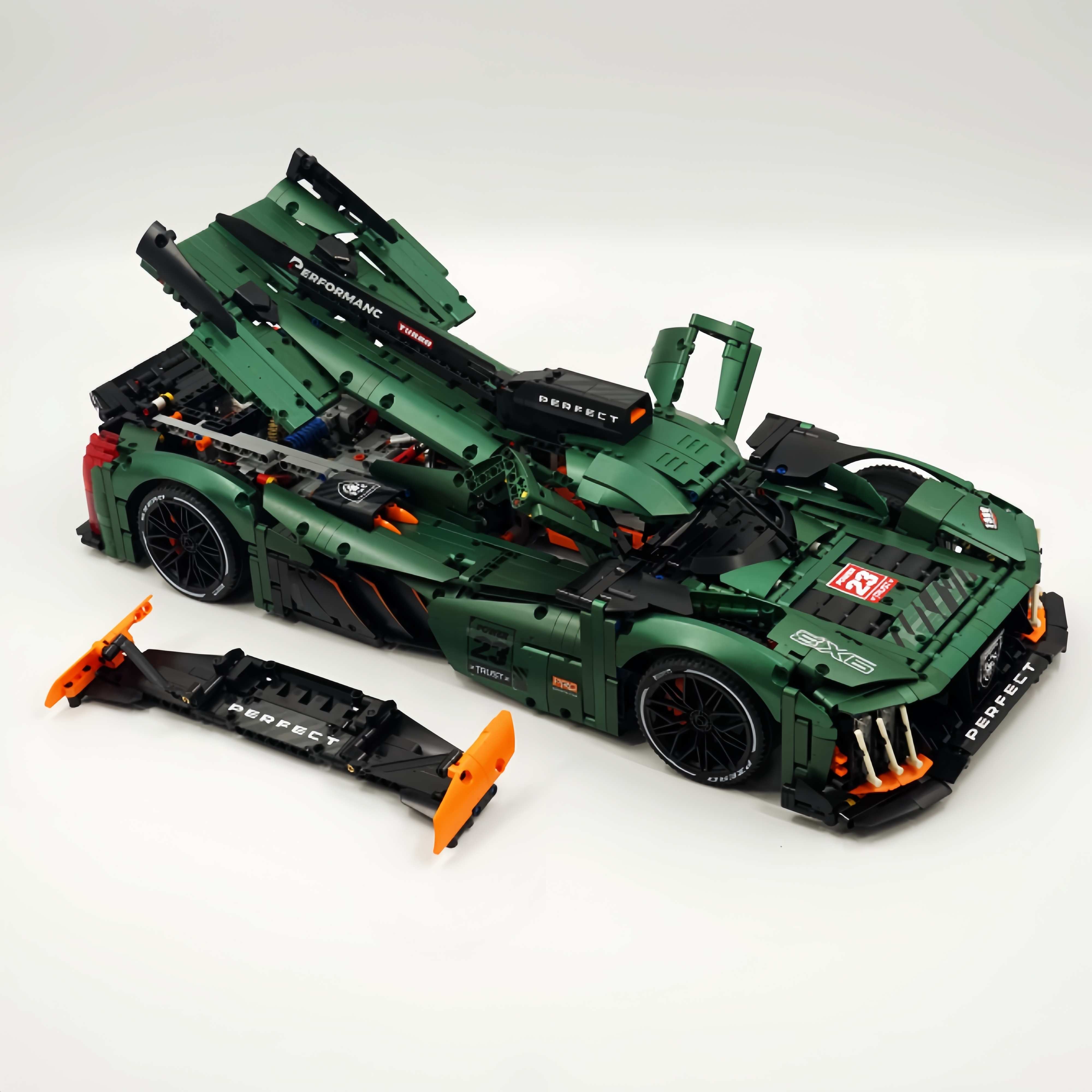 1: 8 Le Mans 9×8 RaceCar Juegos de construcción con control remoto, alerón trasero elevador eléctrico, faros fluorescentes (3746 piezas)