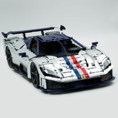 The Ultimate FERRARI F80 Prancing Horse Hypercar 4702pcs | Silver Limited Edition