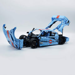 1:8 The Ultimate Ferrari F40 Supercar, Gulf Blue Custom Edition (4026 PCS)