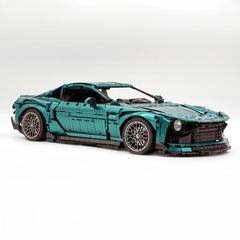 1:8 Aston Martin Valour | RC British Hypercar | Emerald Green Pearlescent Paint Edition (3828 PCS) - BAV BRICK