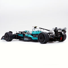 1:8 Mercedes-Benz Abu Dhabi W15 F1 Racing Car (1912 Pcs)