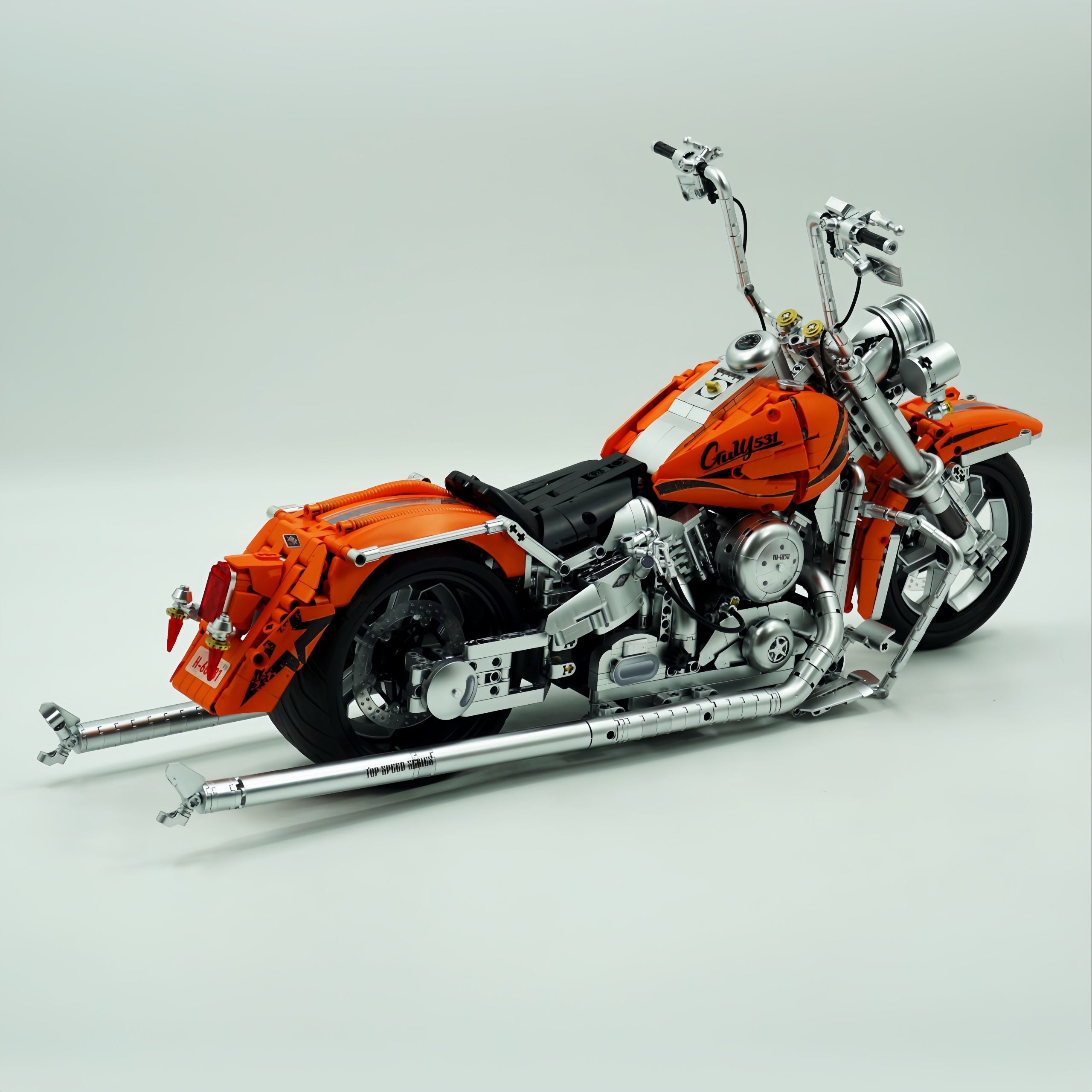 1: 5 Harley Heuer fat Boy, Electroplating Body, Adjustable Rear Wheel Height(2392 Pcs)