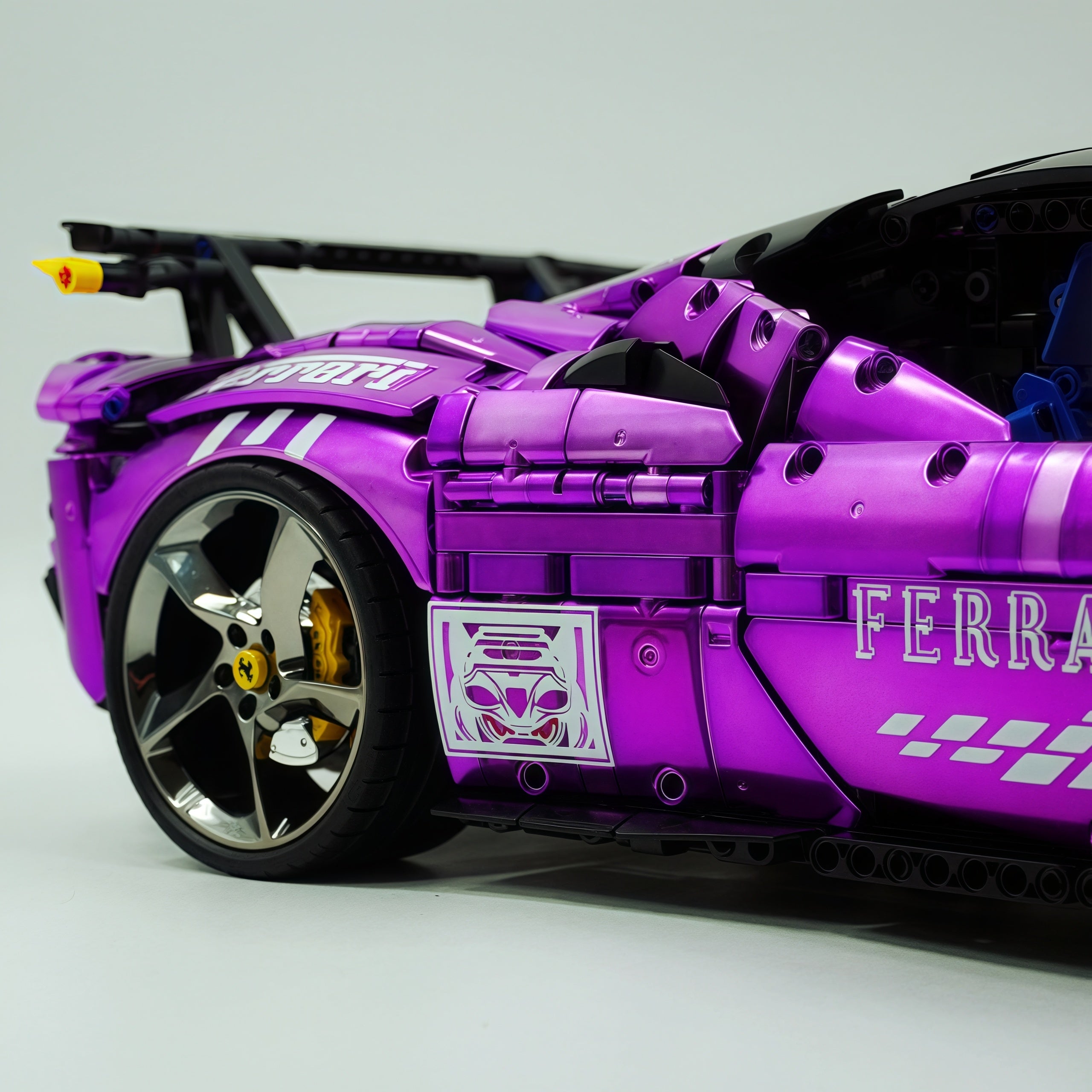 1:8 Ferrari SF90XX Purple Plating Limited Color, The Ultimate Supercar, More Than 12 Features Restored(4100 Pcs)