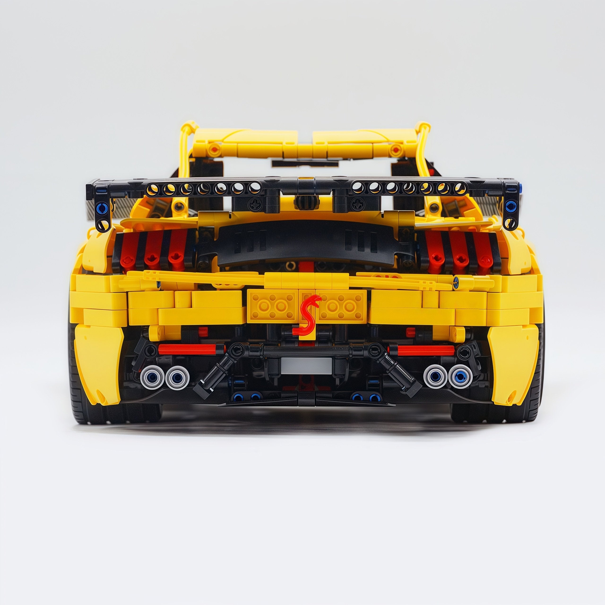 1: 8 Ford Shelby GT500, Yellow Customized Version (3400PCS)
