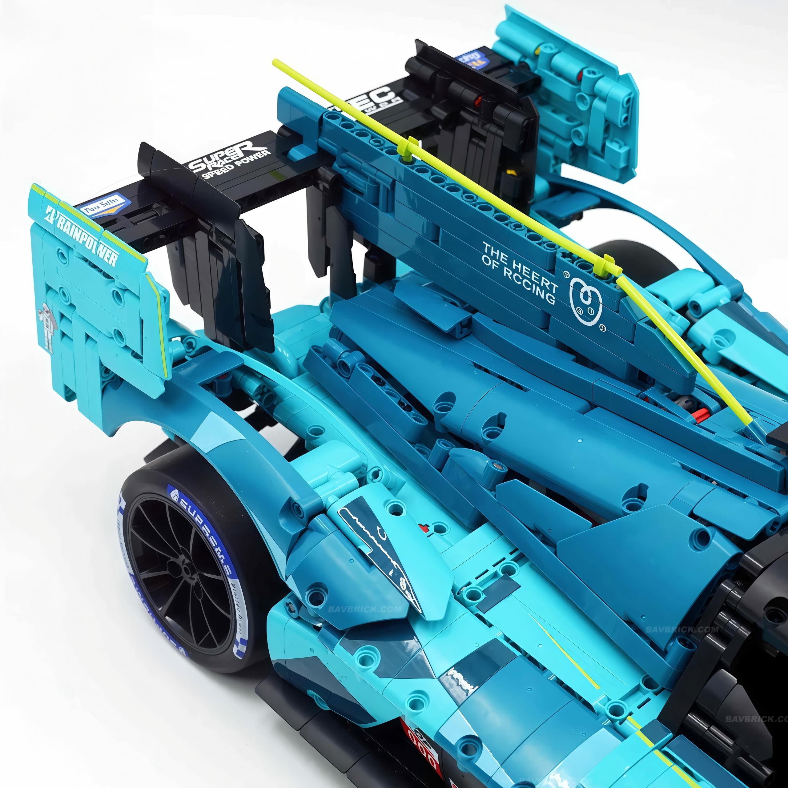 1:8 Aston Martin Valkyrie LM | Remote Controlled 24h British Hypercar | Green Custom Edition(3069pcs) - BAV BRICK