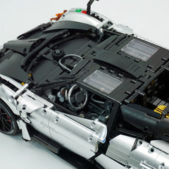1:8 Pagani Huayra bañado en plata Ultimate Edition (4708 piezas)