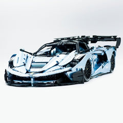 1: 8 LaFerrari FXXK EVO Custom Modified, The Captivating Bolivian B1lue Enamel Paint, Oversized Rear Wing (4739 Pcs)