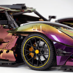 1:8 Apollo IE Hypercar — Édition Minuit | Extérieur Bleu Étoilé (3656 pièces)