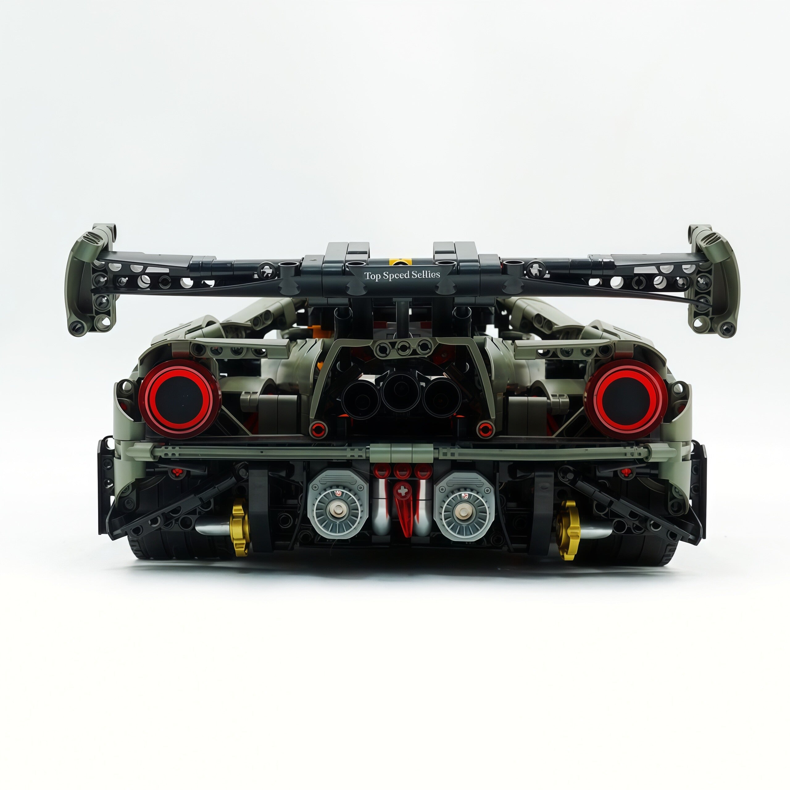 1:8 RC Ultimate Ford GT Mansory | The Dominant American Road King (3400+ pcs) - BAV BRICK