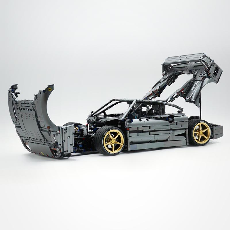 1:8 The Ultimate Ferrari F40 Supercar, RWB White Custom Edition (4026 PCS)