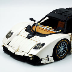 1:8 Pagani Utopia Custom off-white paint – The Ultimate V12 Italian Hypercar (4688 PCS) - BAV BRICK