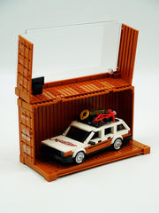 Volkswagen Santana 80s German Wagon Sleeper with Container Display Case(457 PCS)