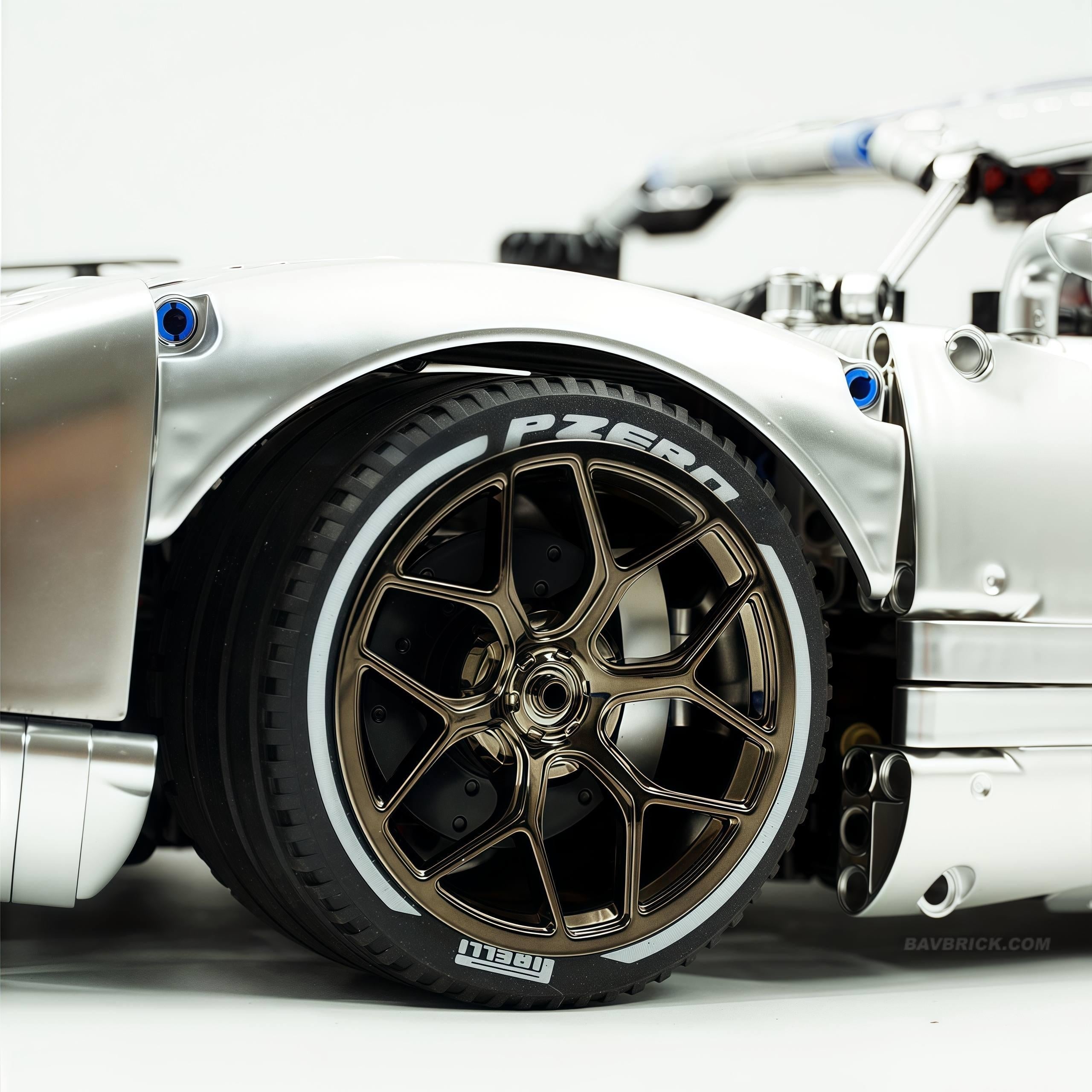 1:8 Pagani Utopia | Sliver Masterpiece | 3428+ PCS