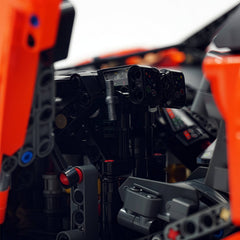 1: 8 The Ultimate Lamborghini Essenza SCV12, Sports Red Limited Edition (4100+PCS)