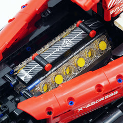 1:8 Alfa Romeo F1 Racing Car (1900+Pcs)