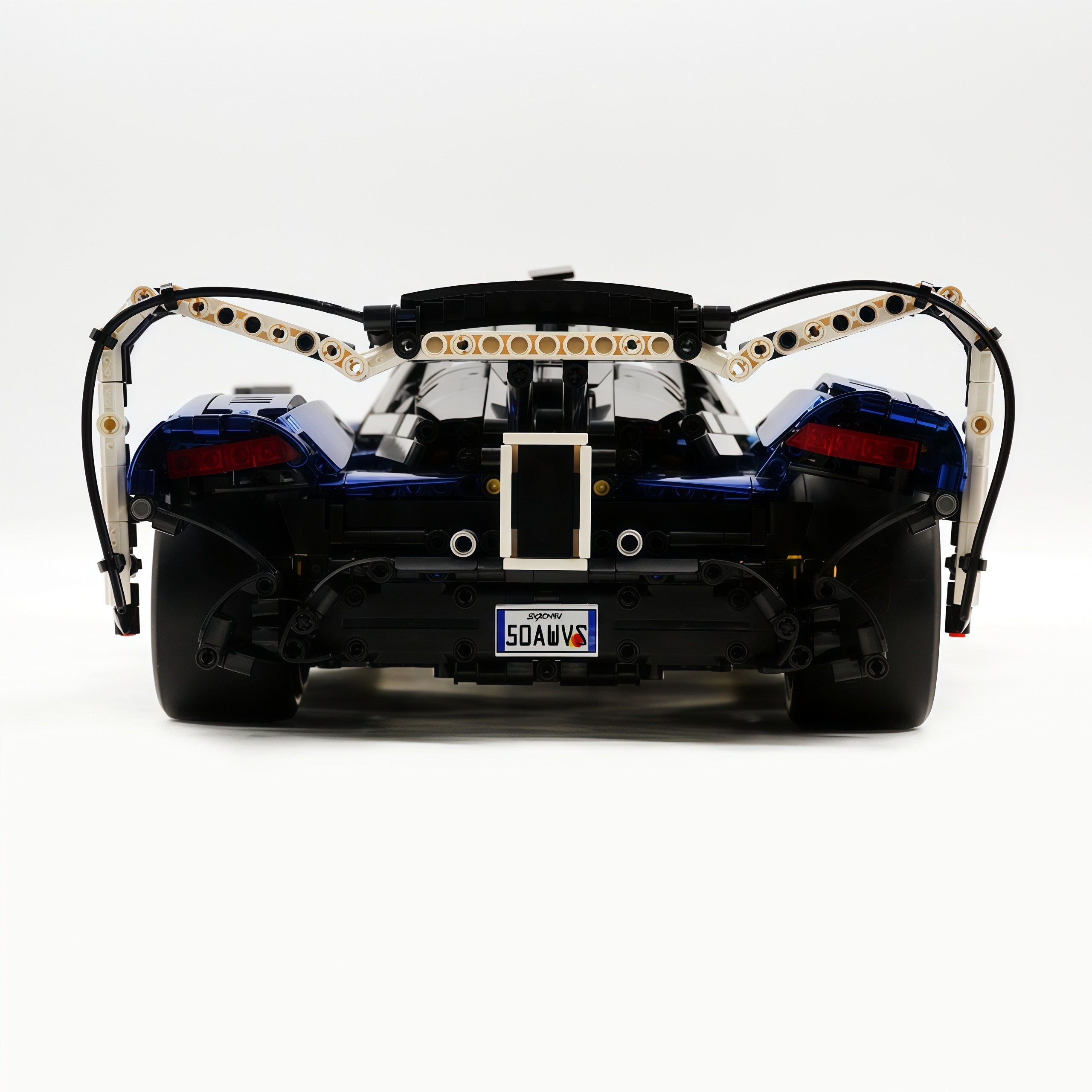 1: 8 Aston Martin Valkyrie Hypercar, Electroplated Dark Blue Customized Version(3869 Pcs)