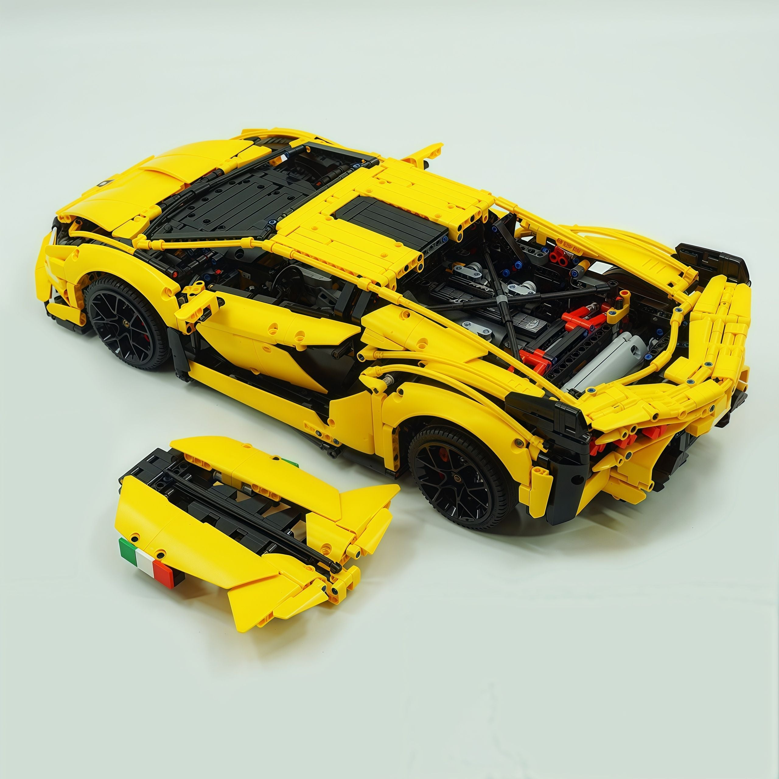 1: 8 Lamborghini Sian Color Change Special Edition(3696 PCS)