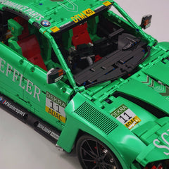 1: 8 BMW M4 GT3 Building Set, Fully Detailed Simulation, Isle of Man Green Custom Edition (4556Pcs)