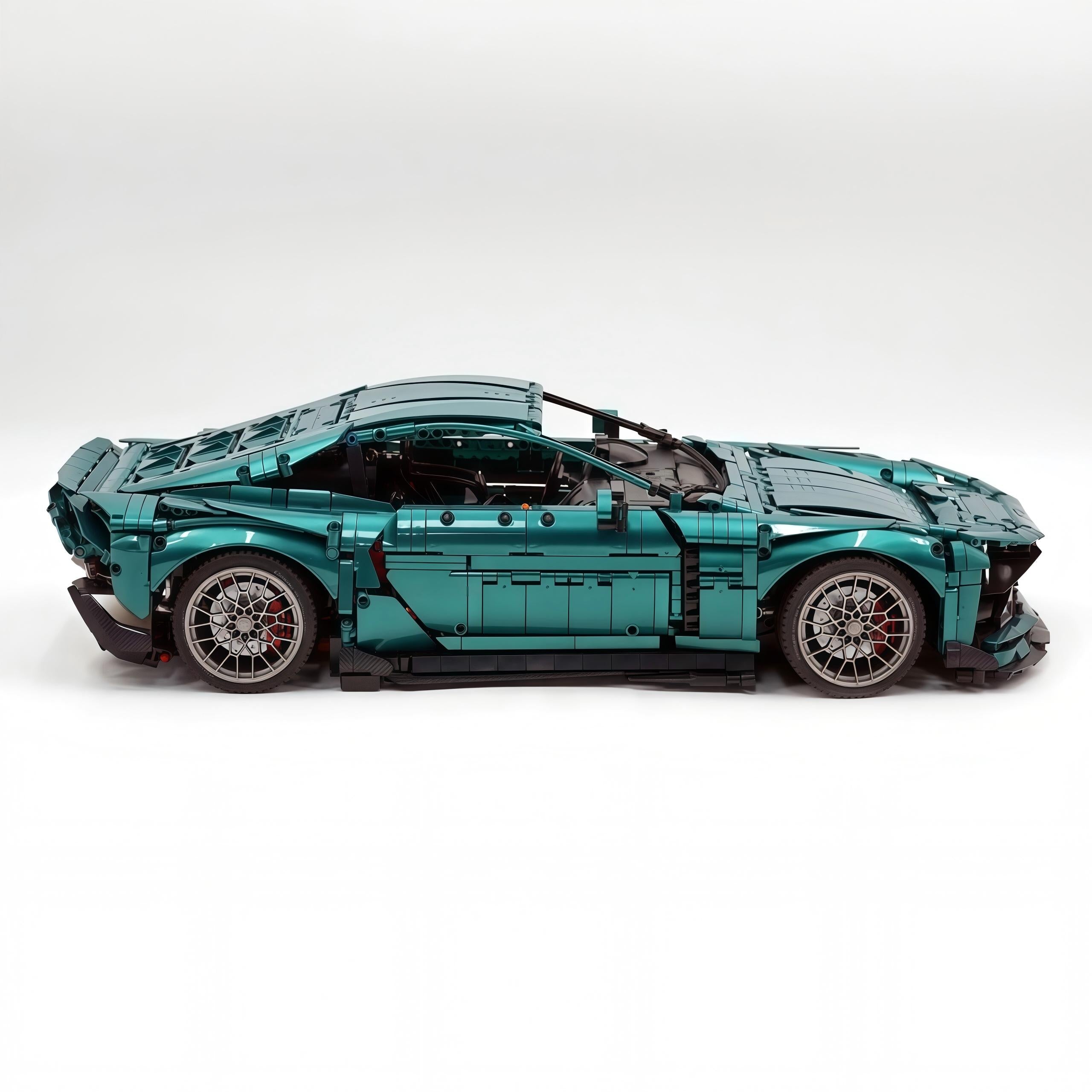1:8 Aston Martin Valour | RC British Hypercar | Emerald Green Pearlescent Paint Edition (3828 PCS) - BAV BRICK