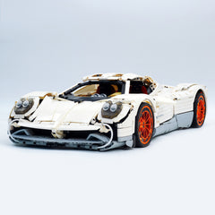1:8 Pagani Utopia | Paint White Collector’s Edition (4719 PCS)