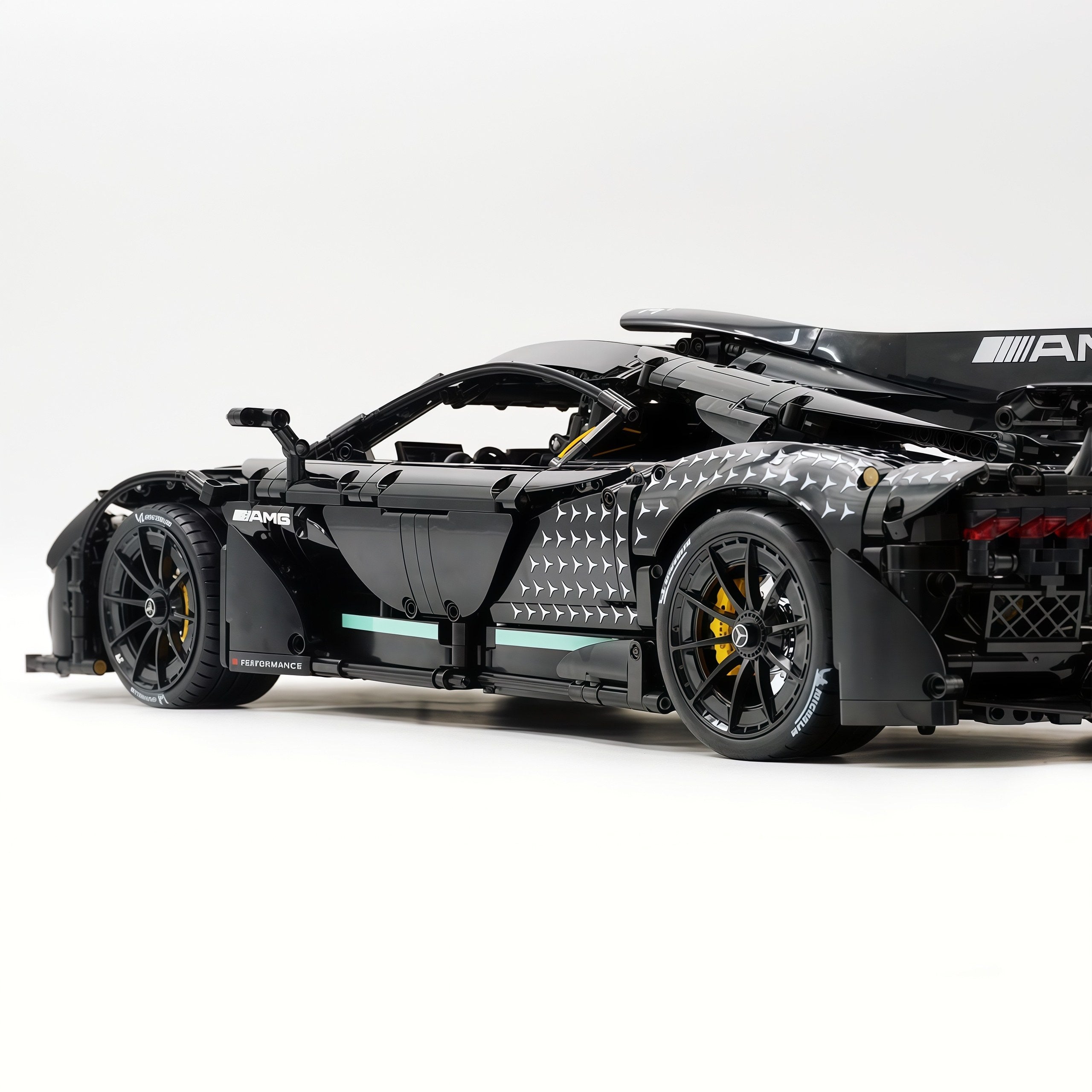 1: 8 Mercedes AMG ONE Pearlescent Black Limited Edition, Fully Detailed Simulation, The Ultimate Collectible (3295 Pcs)