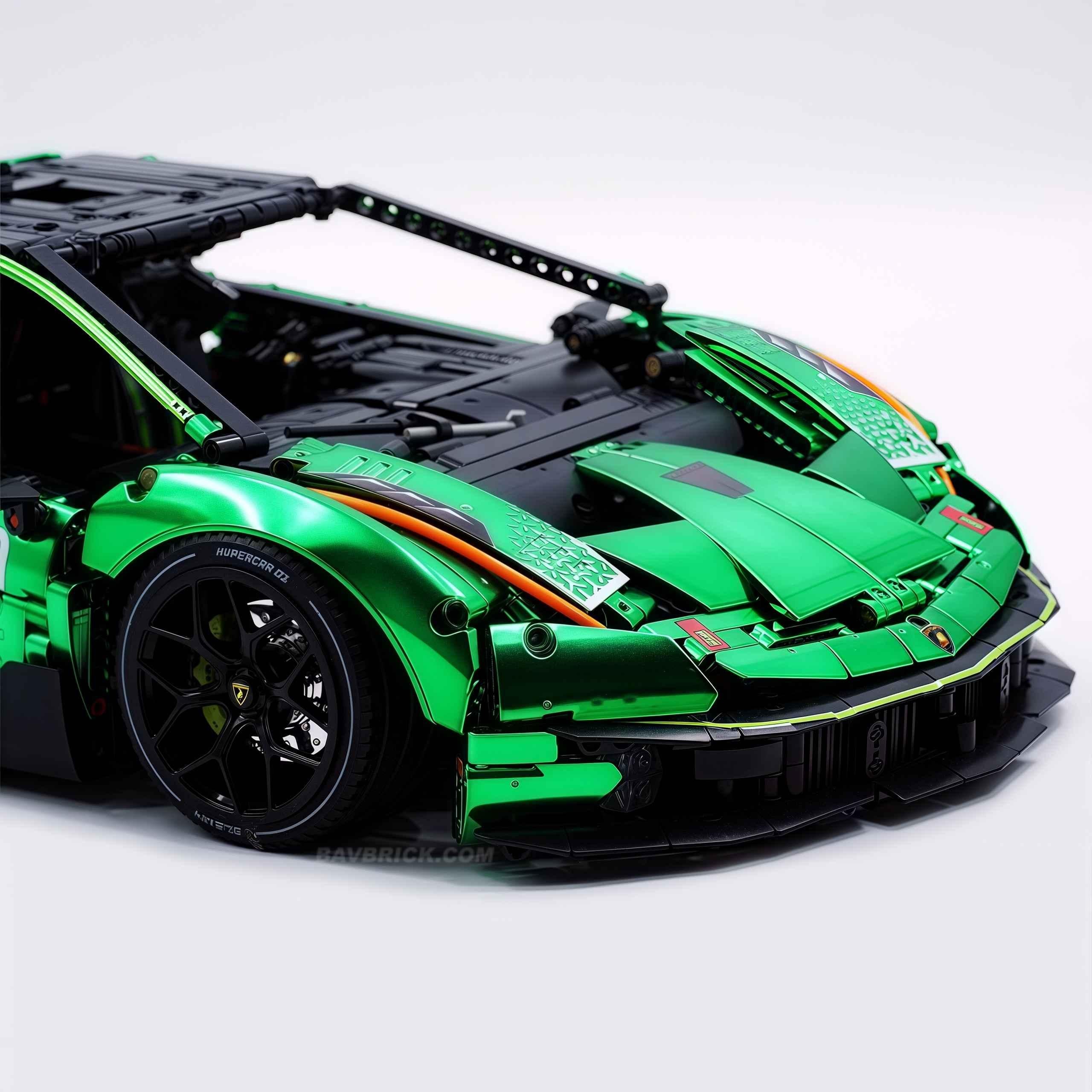 1: 8 The Ultimate Lamborghini Essenza SCV12, Mirror Green Plated Limited Edition (4100+PCS)