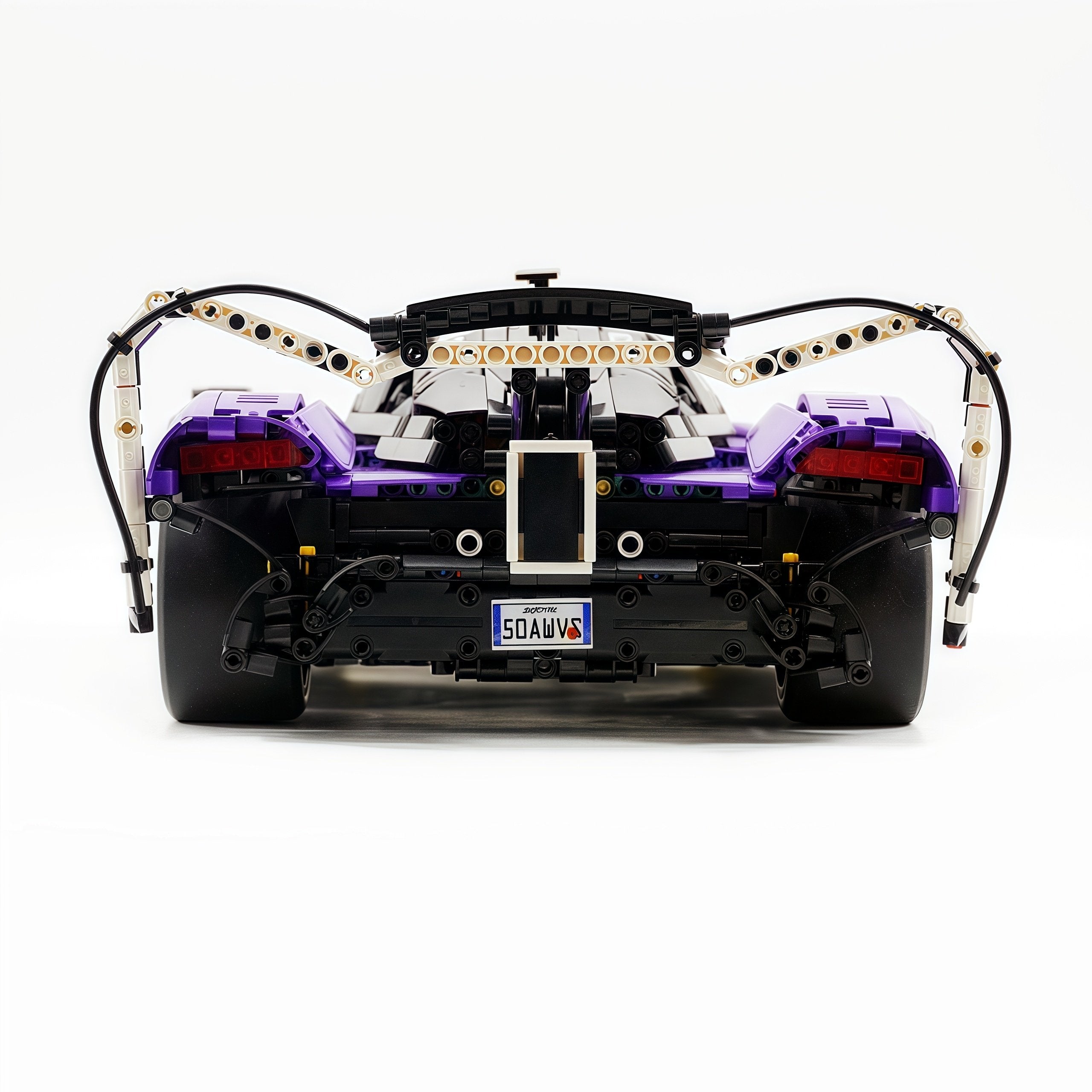 1: 8 Aston Martin Valkyrie Hypercar, Electroplated Purple Customized Version(3869 Pcs)