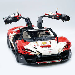 1:8 The Ultimate McLaren W1 | Marlboro Custom Edition | Shipped in Original Gift Box (4200+ PCS)