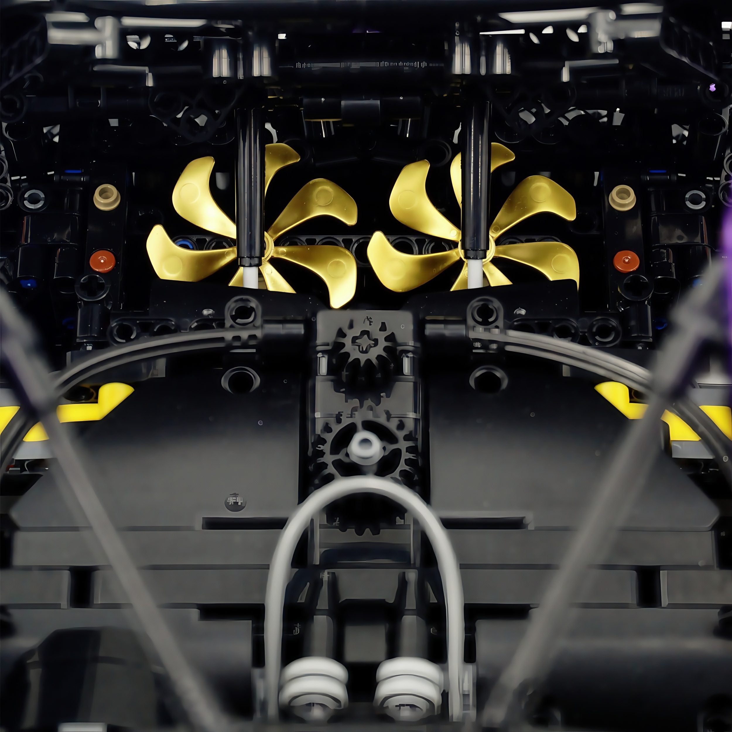 1: 8 Pagani Huayra BC Violet Paint finish Customized Ultimate Edition (4708 Pcs)