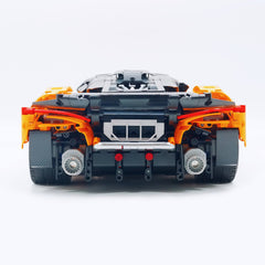 1:8 McLaren Streamer Orange Limited Edition (3466+ PCS) - BAV BRICK