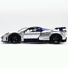 The Ultimate FERRARI F80 Prancing Horse Hypercar 4702pcs | Silver Limited Edition