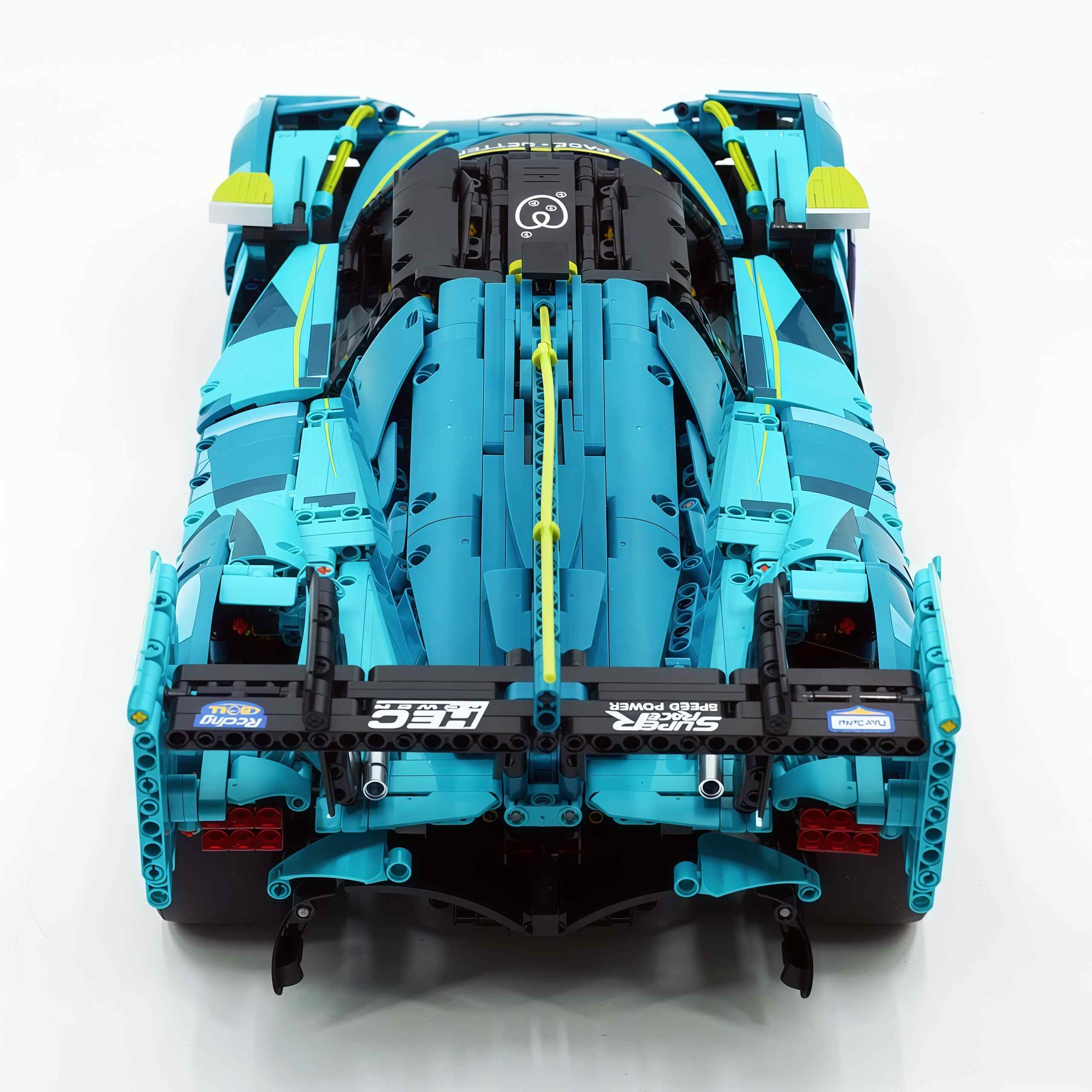 1:8 Aston Martin Valkyrie LM | Remote Controlled 24h British Hypercar | Green Custom Edition(3069pcs) - BAV BRICK
