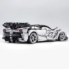 1: 8 LaFerrari FXXK EVO Custom Modified, Rare Pearl White Enamel Paint, Oversized Rear Wing (4739 Pcs)