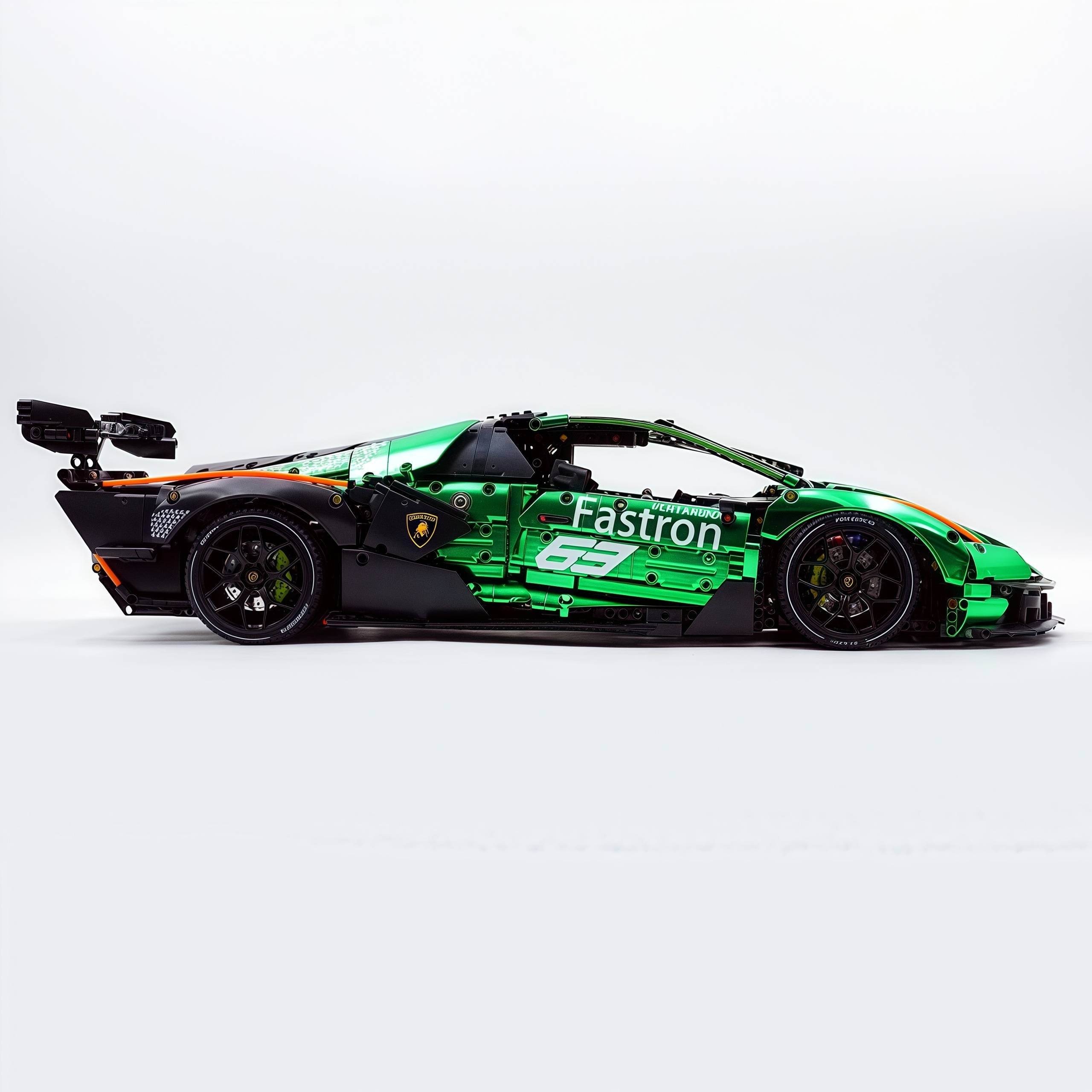 1: 8 The Ultimate Lamborghini Essenza SCV12, Mirror Green Plated Limited Edition (4100+PCS)