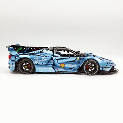 1:8 El hipercoche híbrido italiano definitivo EVO | Pintura rojo perla Insignia italiana (4058PCS)