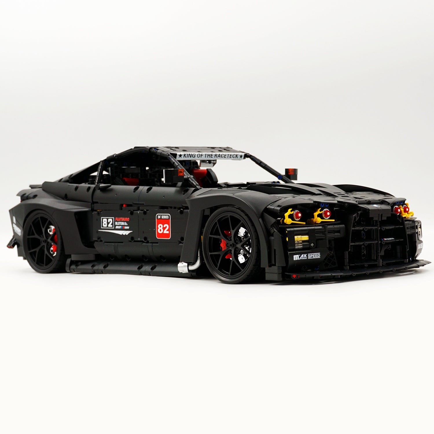 1: 8 BMW M4 GT3 Building Set, Fully Detailed Simulation, The Ultimate Collectible (4556Pcs)
