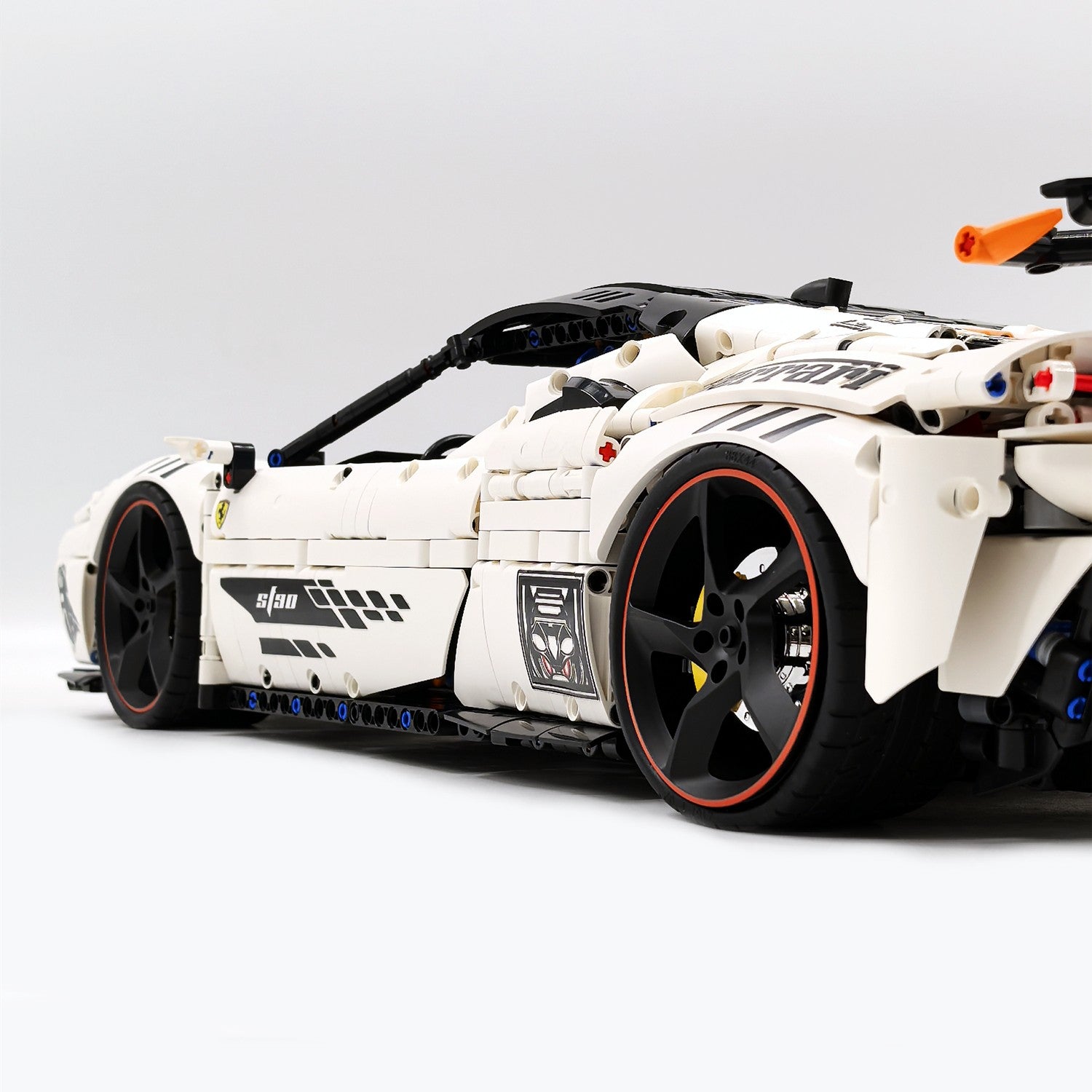 1:8 Ferrari SF90XX White Goddess, The Ultimate Supercar, More Than 12 Features Restored(4100 Pcs)
